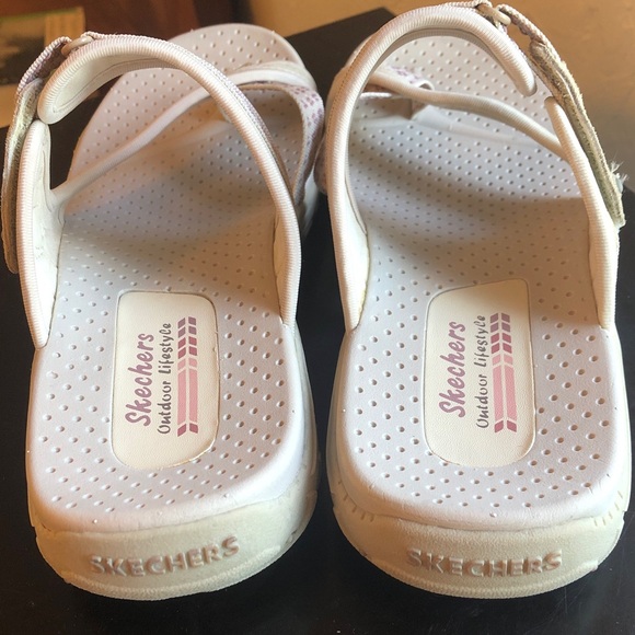 Sketchers off white active lifestyle sandals size 7 - Picture 2 of 6